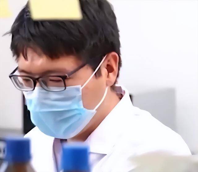 【锲而不舍落实中央八项条例精神】全市多家机构持续开门教育转作风优服务_